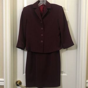 Lena Gabriel NY Red Suit Dress Size 2P